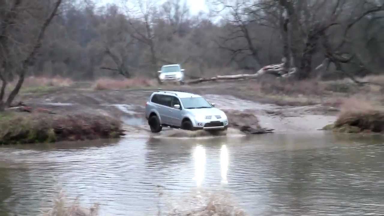 Mitsubishi Pajero Sport VS Mitsubishi Pajero IV