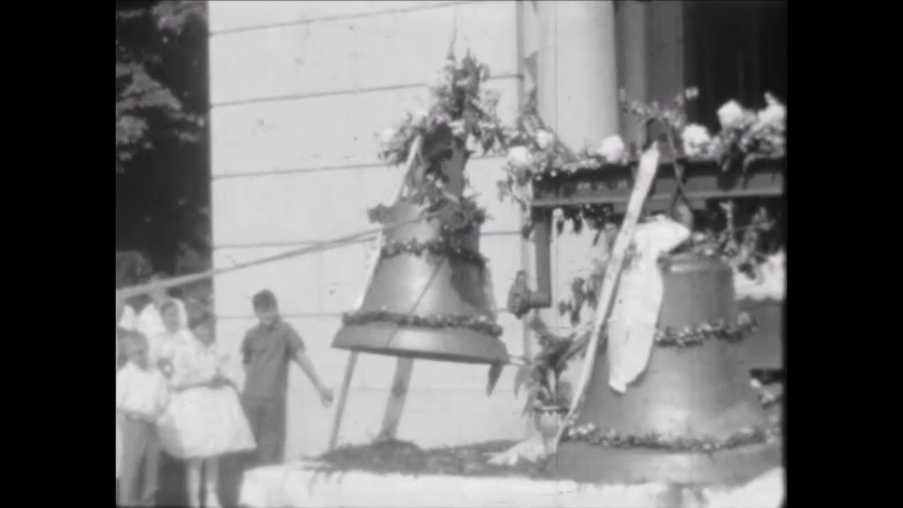 Svěcení zvonů kostela Sv. Bartoloměje v Hlohovci 1971