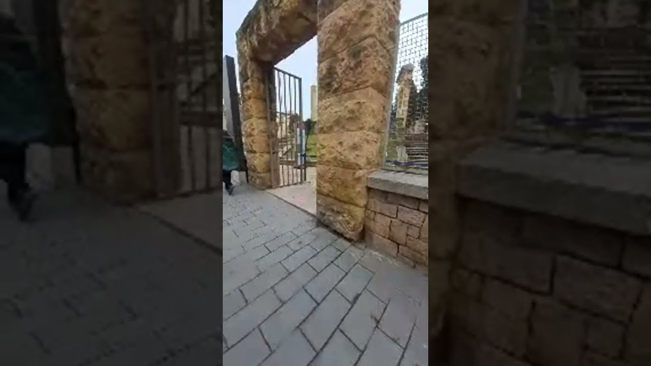 Gabriel Alfonso está en vivo por las calles de Tarragona #envivo #youtube 