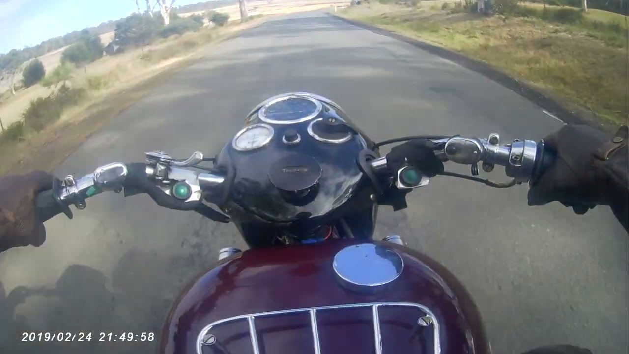 Triumph Speed Twin ride.