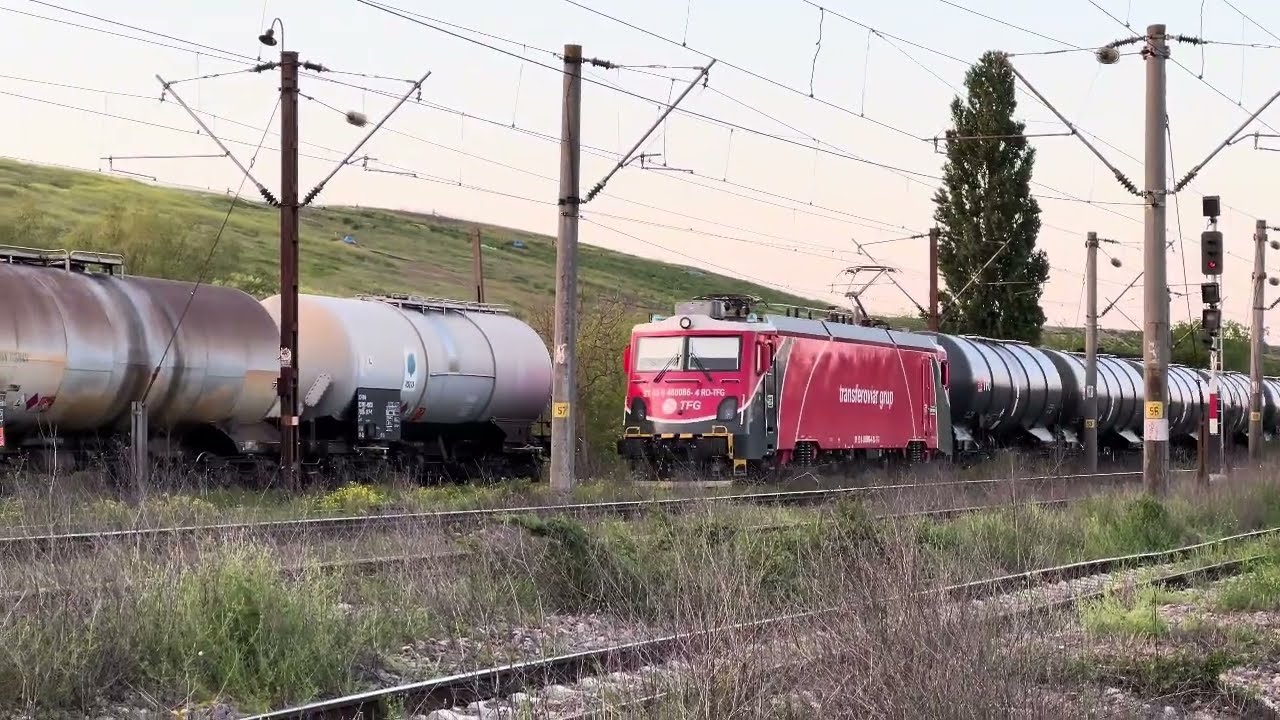 Diferite trenuri de marfă la Chiajna // Different cargo trains at Chiajna #romania #england #germany