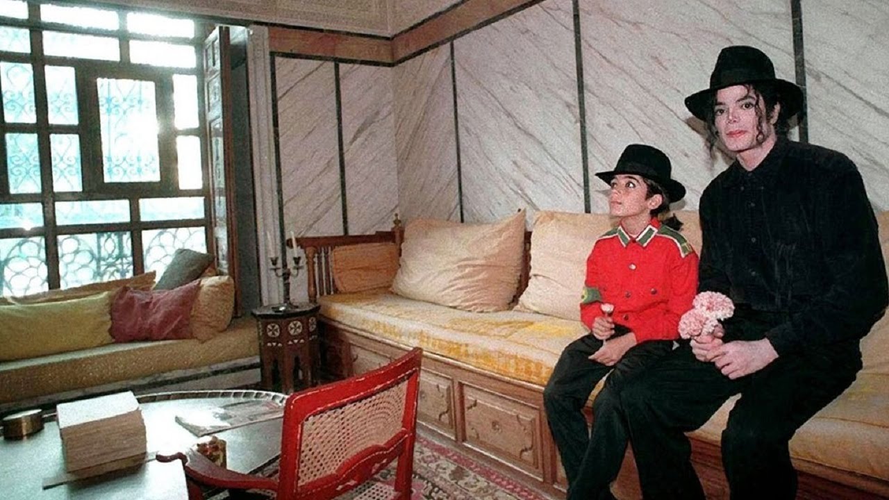 Michael Jackson In Tunisia (06-07-08.10.1996)