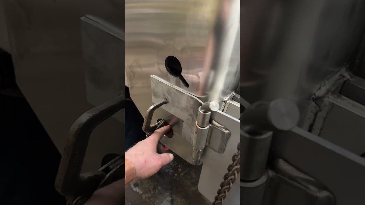 Mastering the art of tailgate salt spreader installation #welder #welding