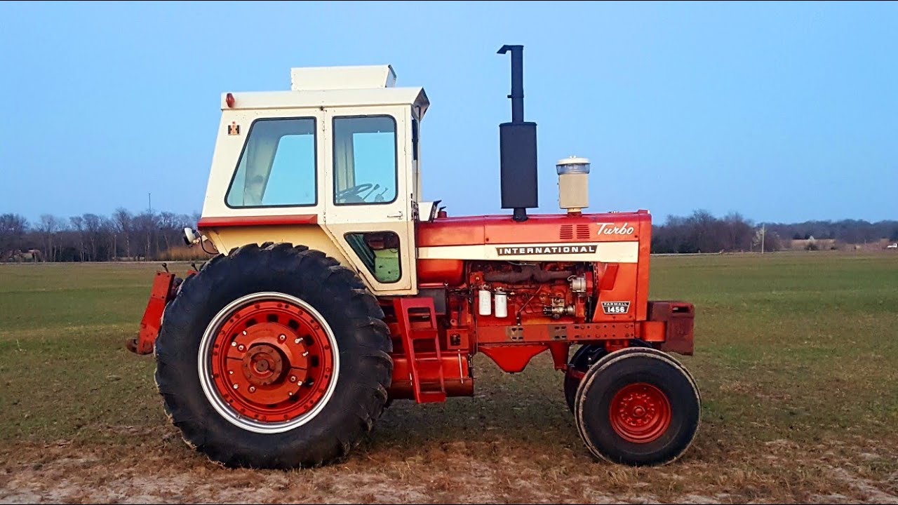 IH 1456 Gold Demo w/Cab