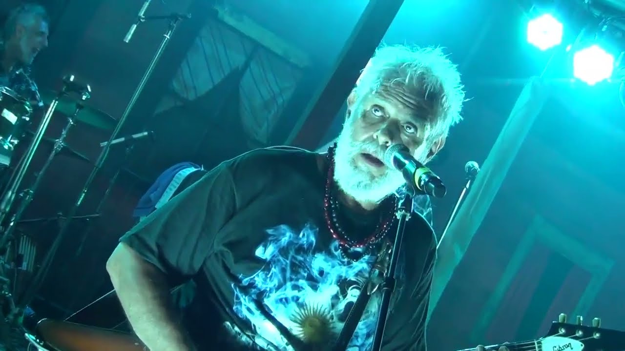 EL VIEJO. MIGUEL VILANOVA BOTAFOGO. HOMENAJE A PAPPO. COSQUIN ROCK 2025.