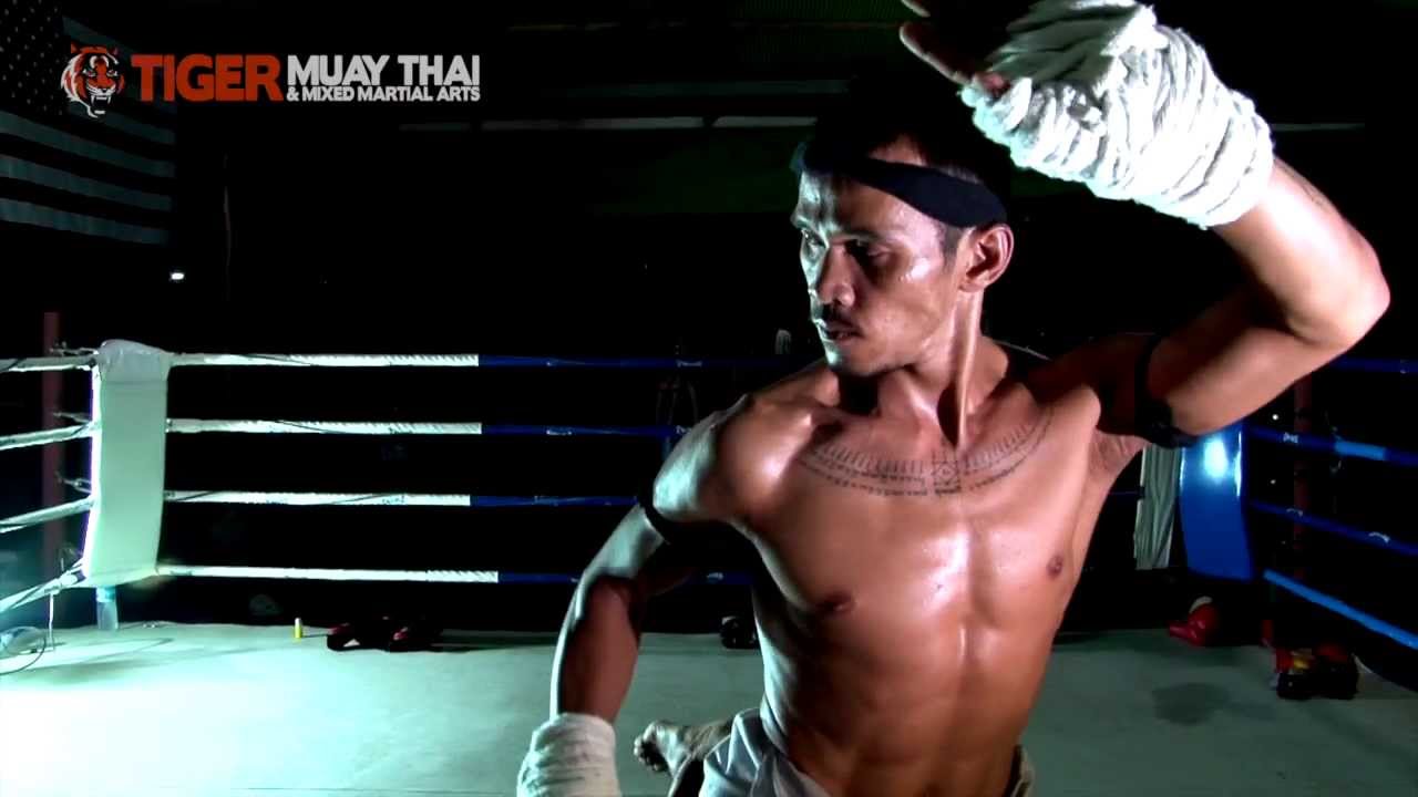 RESPECT - The Muay Thai Wai Kru