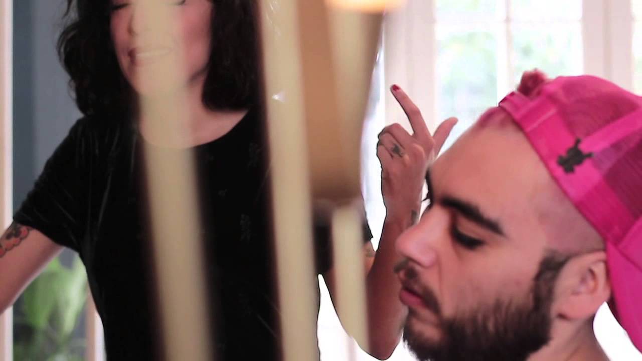 (Me Llamo) Sebastián FT. Mon Laferte - Está Bien Ser Lo Peor