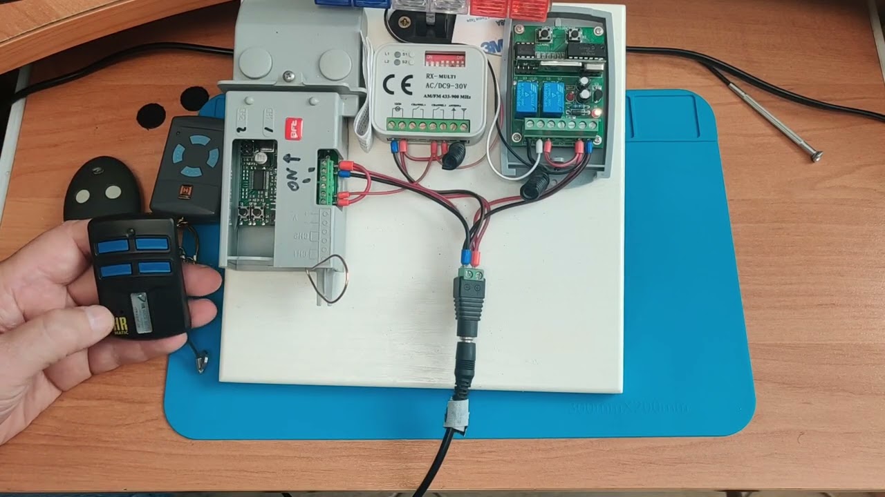 HR Matic 2 vartų pultelis BFT kaip pririšti?