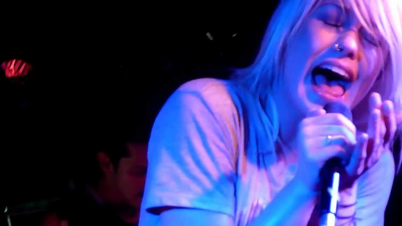 Tonight Alive - Little Lion Man Live