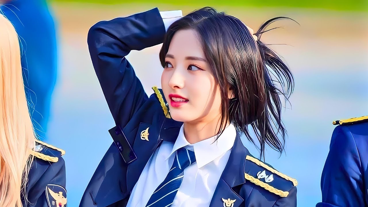 𝐓𝐀𝐗𝐀𝐍𝐄 |Gabadhan school cusub Galaysa Wiil ayayba iska dhigtay Dhaman hablihiina wayba jeclaaden🔥😱