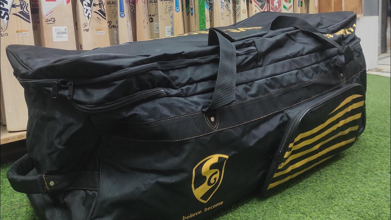 SG 22 Yard X 11 Wheelie Kit Bag Review | SG Player Kit Bag Review | For Requirement :- +919667010575