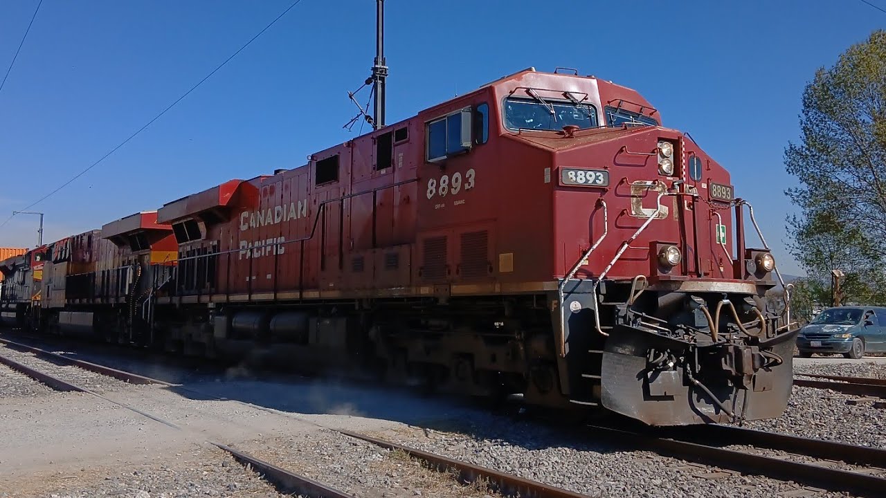 CANADIAN PACIFIC LIDERANDO UN 197 CORTO AL SUR CON DON SAMUEL DE VOLADOR CP 8893,KCS 4866,KCS 4184
