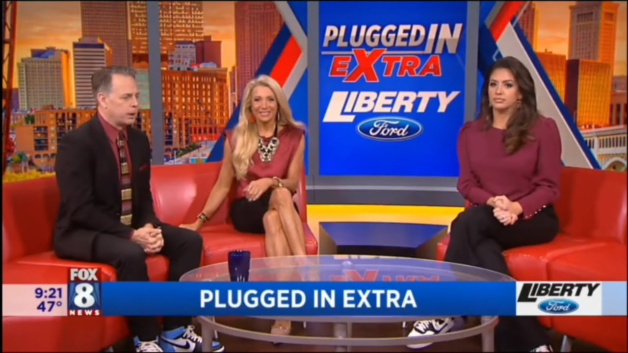 Conservative Kristi couch 2