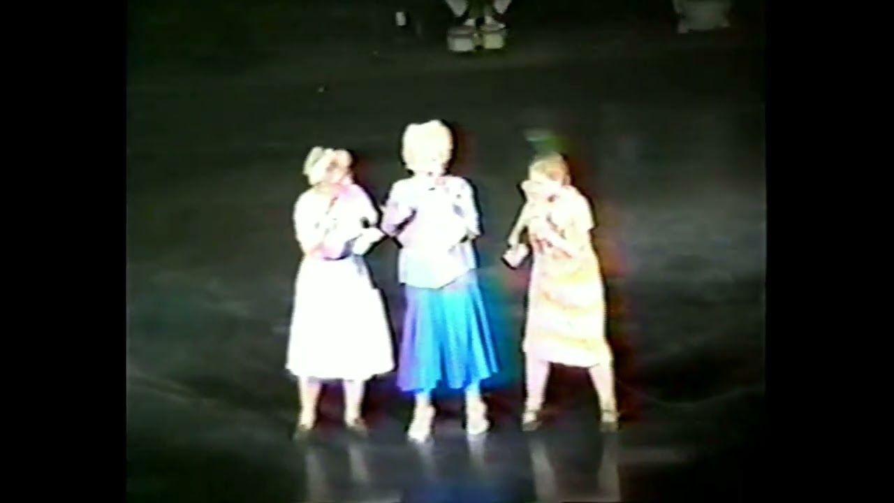 ROSITA FORNÉS * MIRTHA MEDINA * REBECA MARTÍNEZ * SKETCH * X ANIV. REV. OPINA * T. NACIONAL / 1989