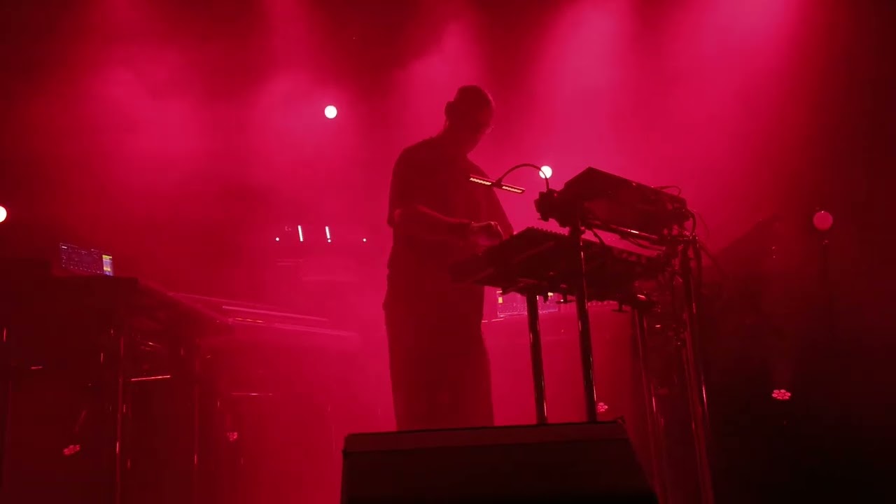 SCHILLER - Wanderlust 2024 - Bremen - Metropolis & Heaven can wait (Sandra) Variation