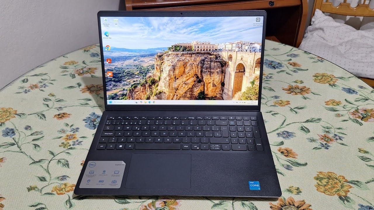 Dell Inspiron 15 3520