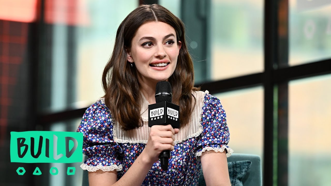 Diana Silvers Cried When She Learned Juliette Lewis Would Play Her Mom In 