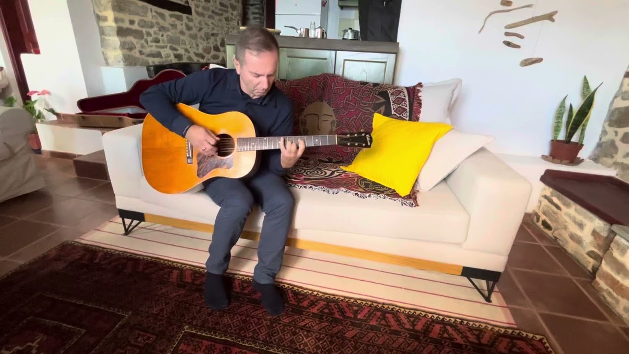 1937 Gibson J-35 