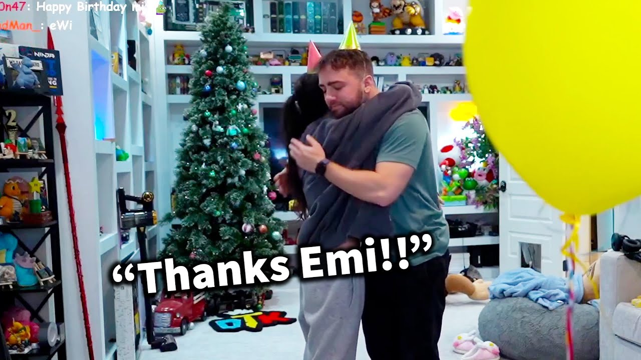 Emiru gives Mizkif his 29th Birthday's Gift