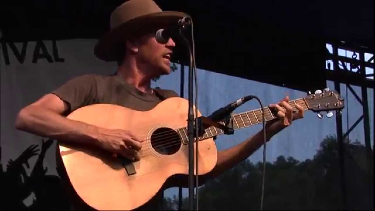 Willie Watson - Whispering Beard Folk Festival 2015