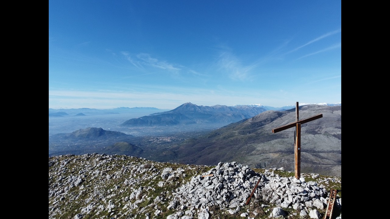 Monte Sammucro (terra di confine)
