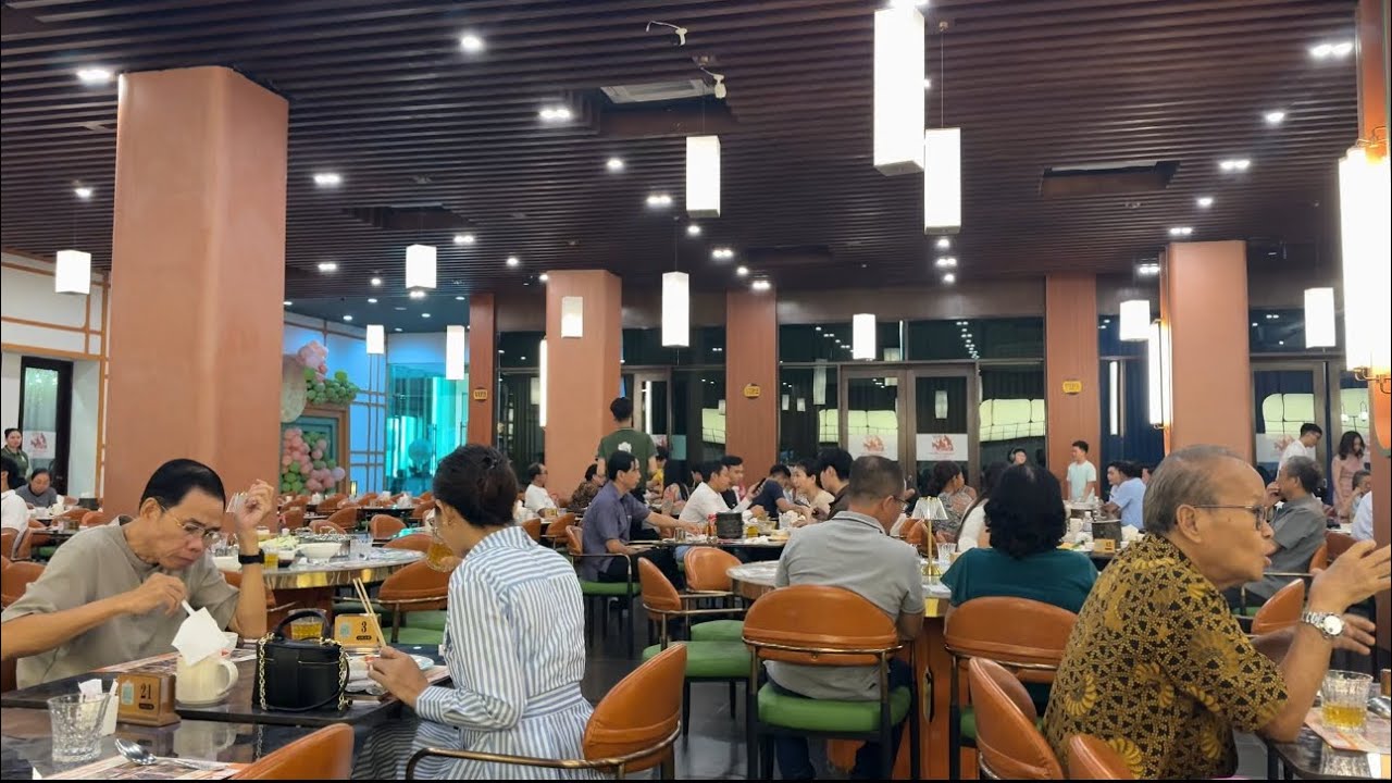 04 Lunch Buffet Starting From $2.50 to $10.00 in Phnom Penh City, Cambodia Review