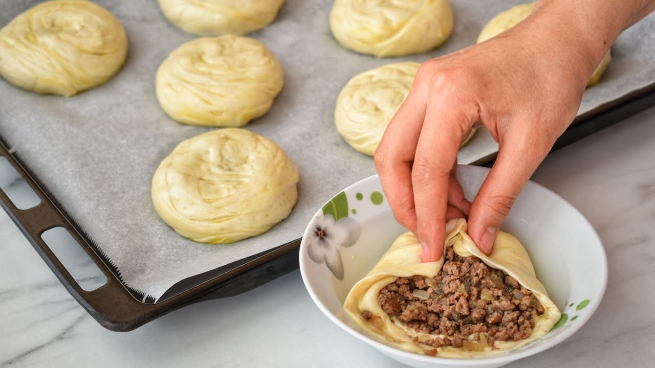 ÇITIRLIĞI🔝 İLE HERKESİ KENDİNE HAYRAN BIRAKAN PUL PUL DÖKÜLEN BOL İÇLİ BÖREK TARİFİ / BÖREK YAPIMI