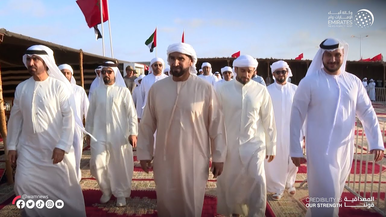 فارس خلف المزروعي يتفقد جناح الدولة المشارك في موسم طانطان الثقافي بالمغرب