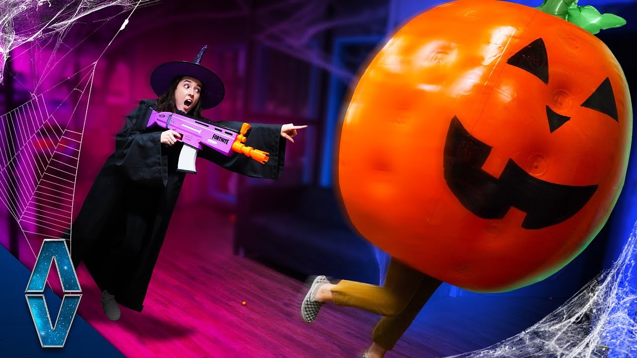 Хэллоуинский челлендж NERF Prop Hunt!