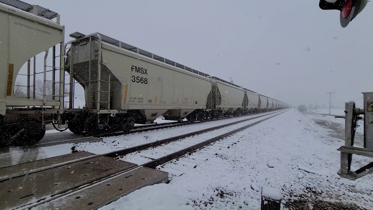 BNSF Trains in Crowley, Texas In Rare Snow Storm