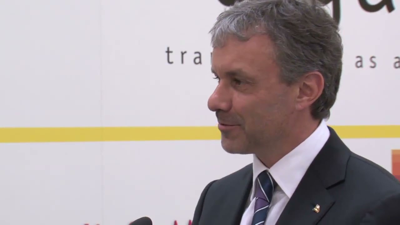 INTERVIEW 2014 - Sieger des Best Professional Supplier Award 2013