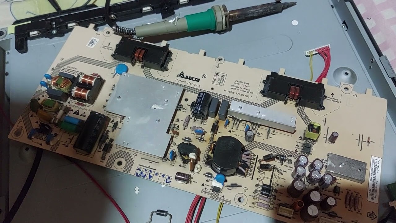tv h buster defeito inoperante não liga nada  defeito resolvido.  reparo na fonte