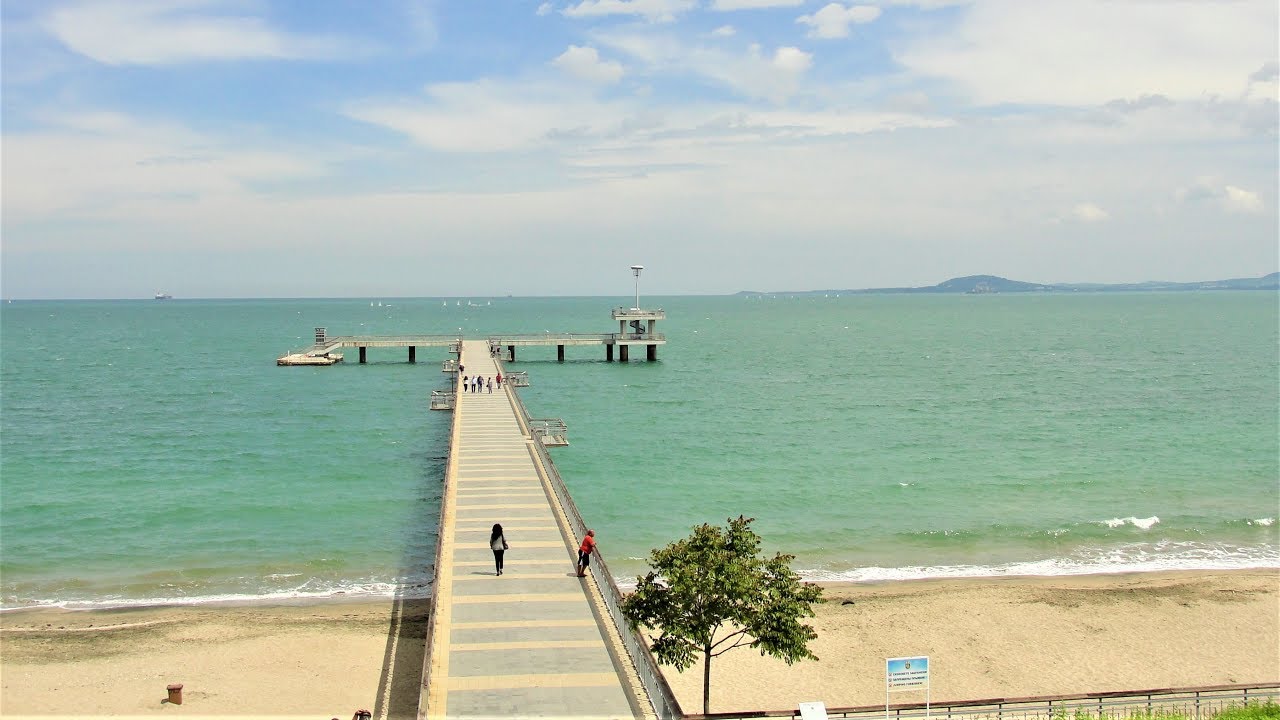 Burgas Bułgaria - kurort czarnomorskiego wybrzeża.