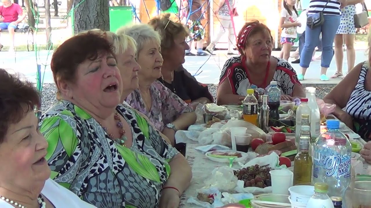 Ось так треба співати !!! Ой там на горі, ой там на крутій, сиділо пара голубів