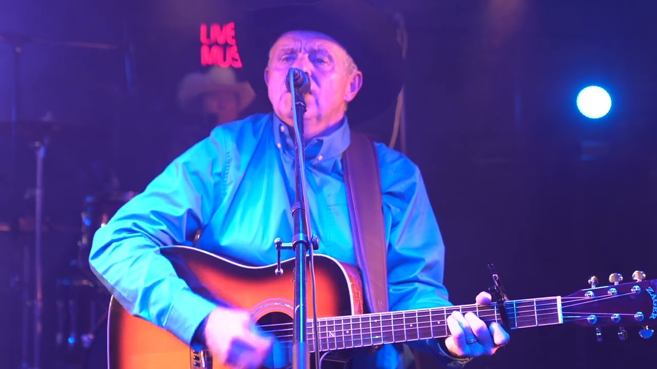 Carolina Troubadour- 