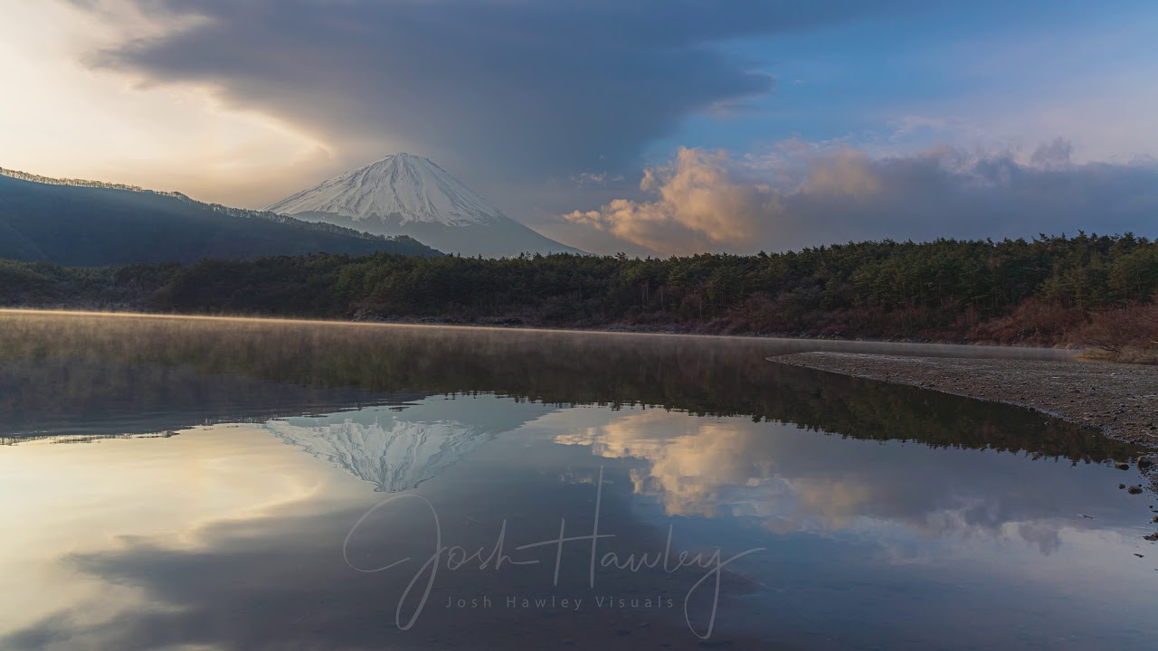 Japan   Lake Saiko and Mt Fuji at sunrise Timelapse