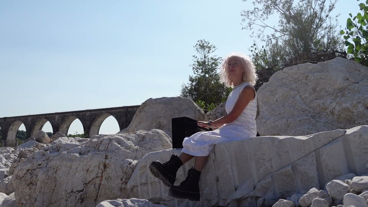 L'Antica Ferrovia - Alessandra Celletti