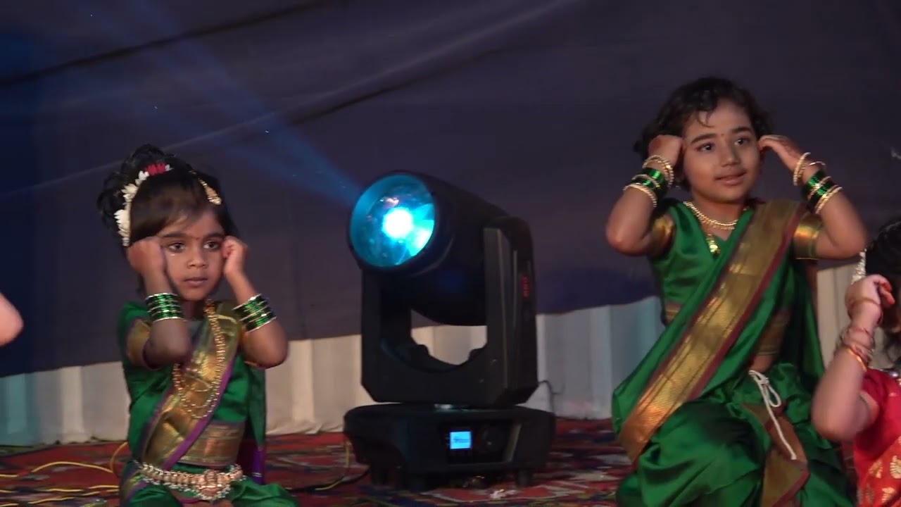Kunya Gavach Aal pakharu /Lavani song 