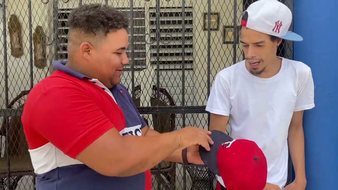 PELICULA COMPLETA  --  EL REBU DE EL MUDO POR ROBARSE UNA GORRA