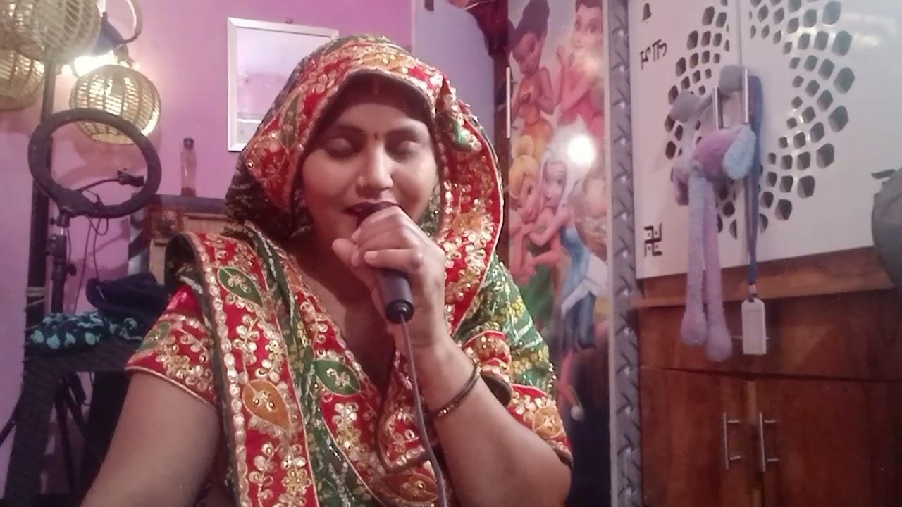 #dhamakedar#Holi geet#faagun mein#ude re gulal#Lal Hui sari#Nagari#Santosh Kumari#