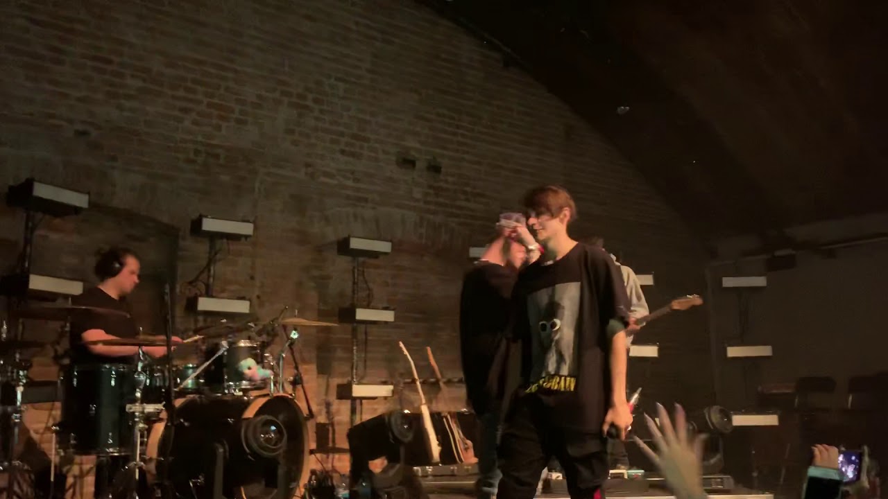 Waiting for the sun - Bars and Melody | CHOKE TOUR WARSAW