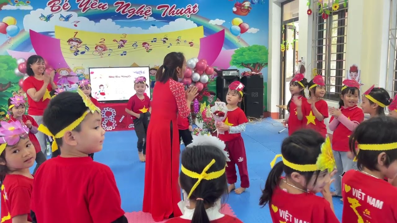 tiết dạy thơ bó hoa tặng cô trẻ 5-6 t