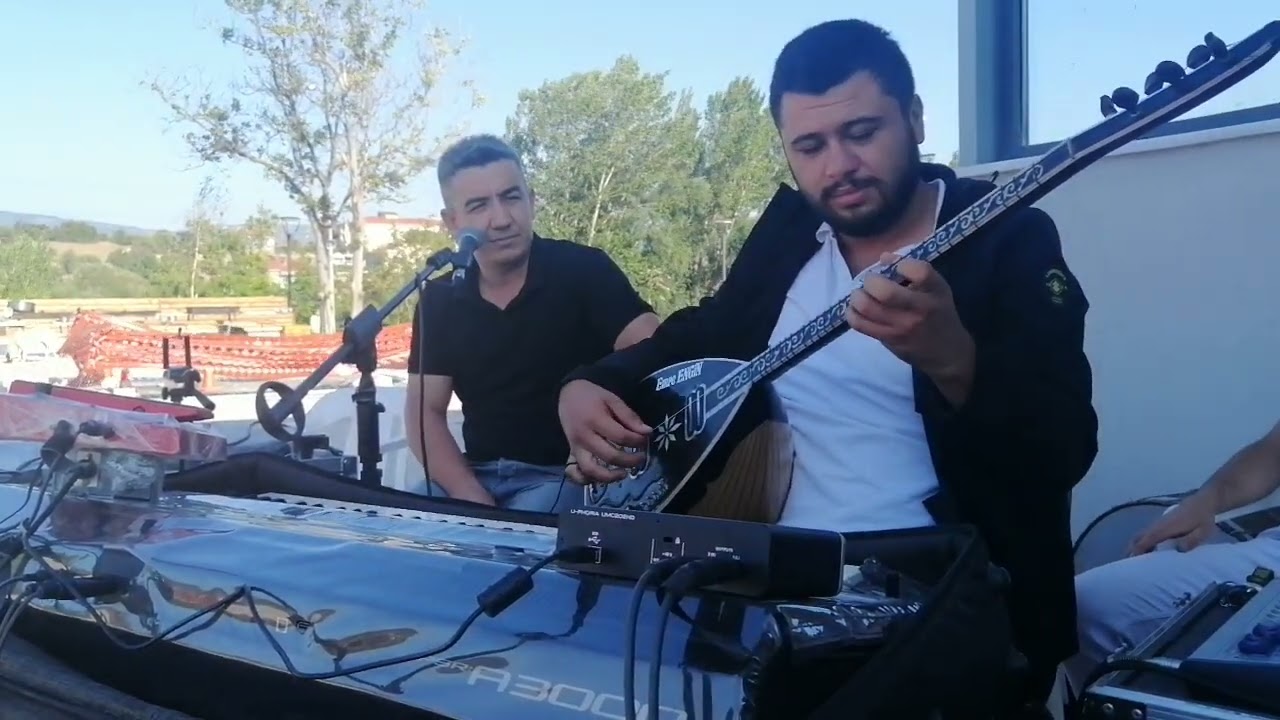 KARA GÖZLÜM SEVDALANMIŞ - EMRE ENGİN - AVNİ YOL - ELEKTRO BAĞLAMA - DOMANİÇ DÜĞÜN