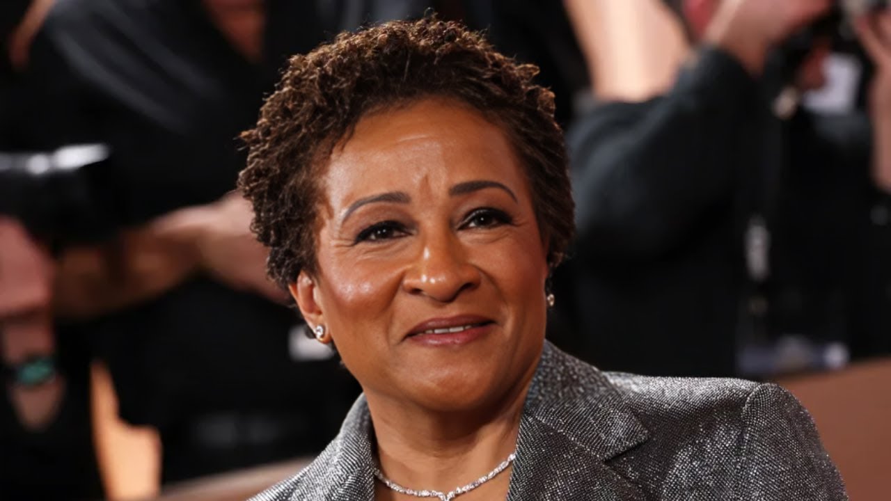 Wanda Sykes Protests ICE at the Golden Globes with “Be Good” Pin “Just Awful What They’re Doing to P