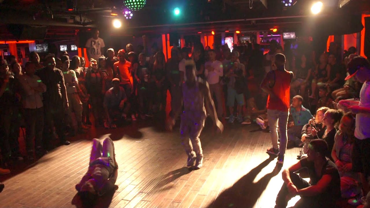 DRAMATIC PERFORMANCE @  VOGUE NIGHTS 8/26/2013 PART 2