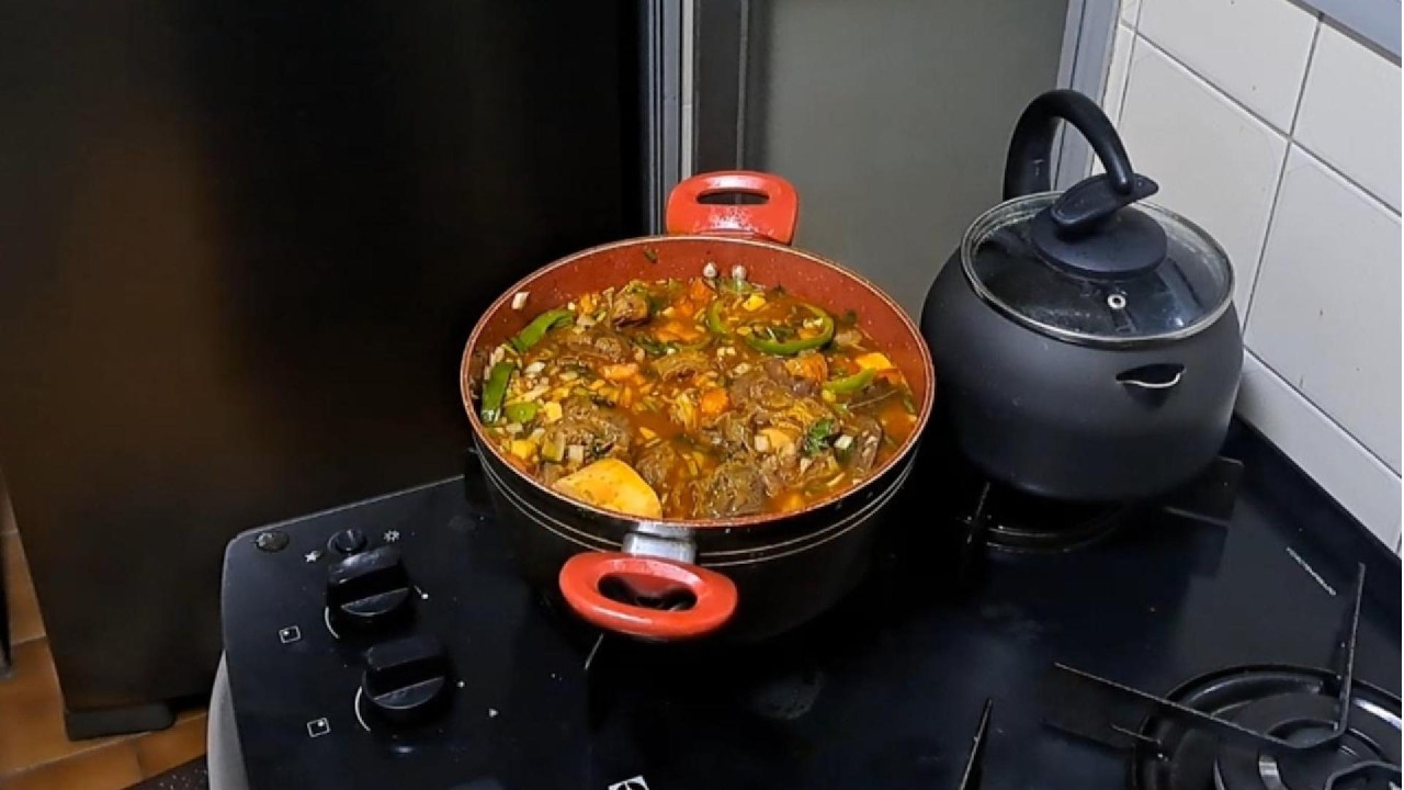 Chambari na Panela! Carne Muito Macia e Cheia de Sabor