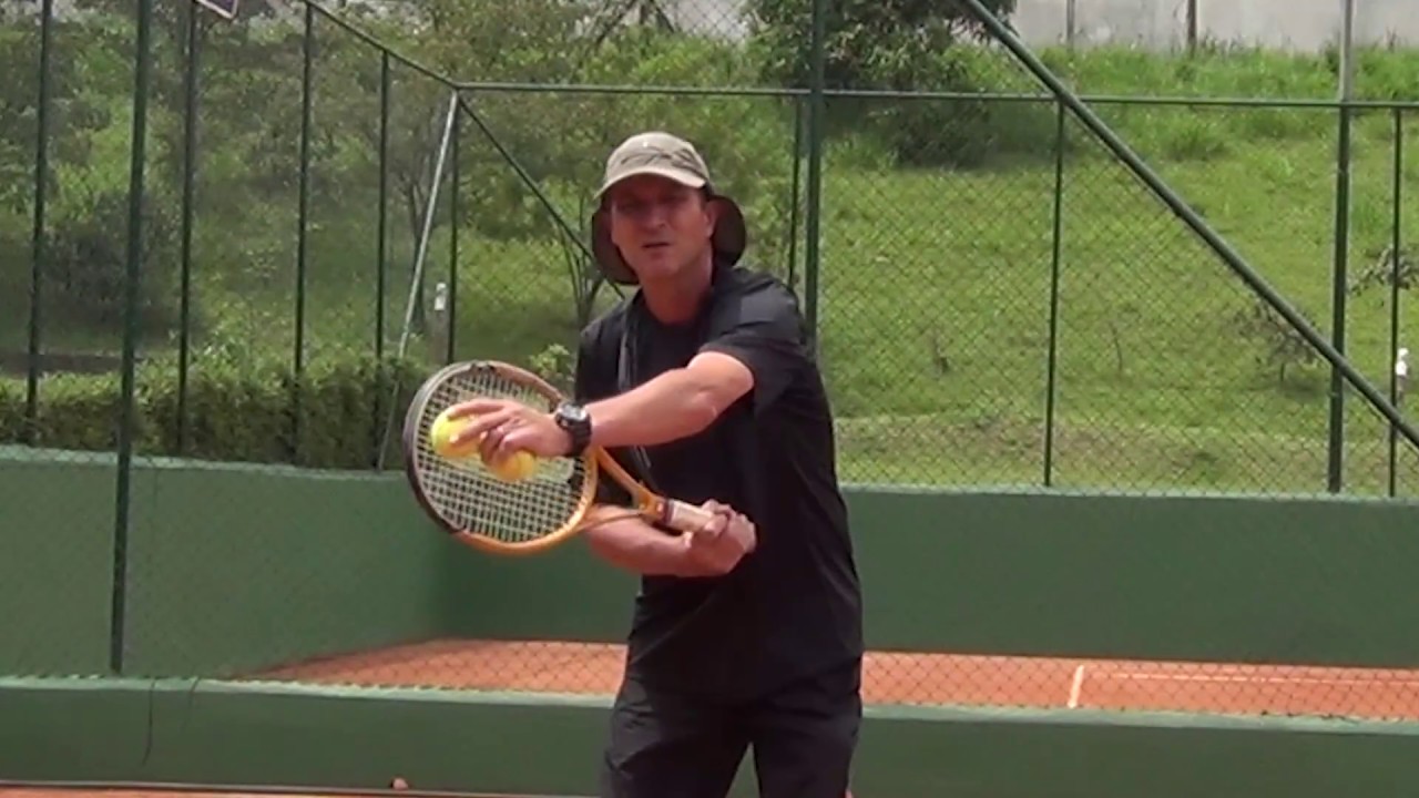 Newton Tenis - Ponto de contato - aula técnica