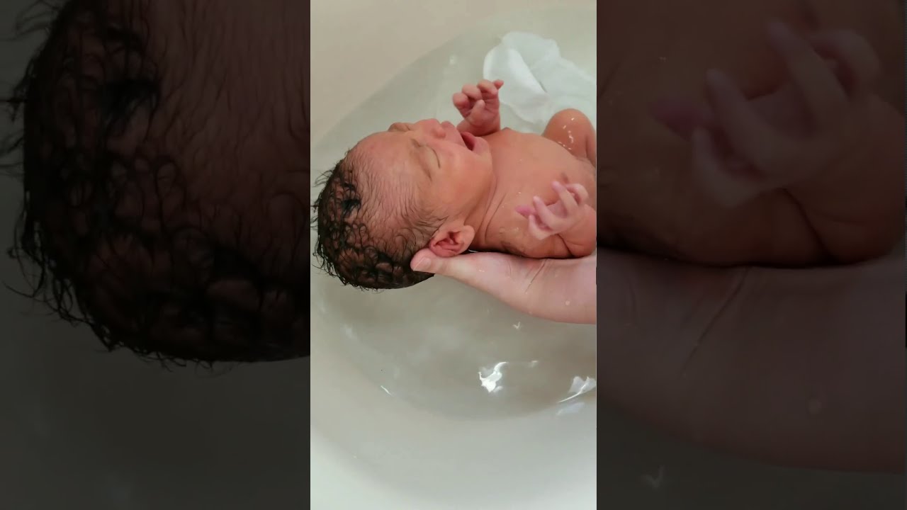 newborn bath lesson by Japanese Hospital