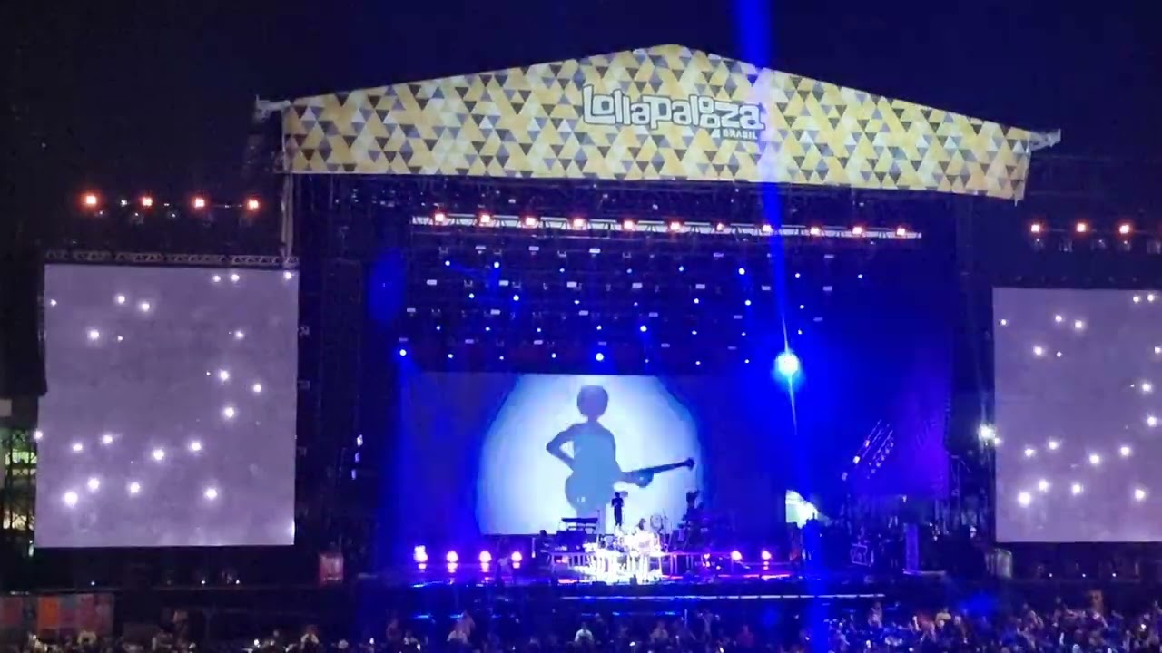 Machine Gun Kelly - Papercuts @ Lollapalooza Brasil 2022 (Onix Day) ULTRA HD