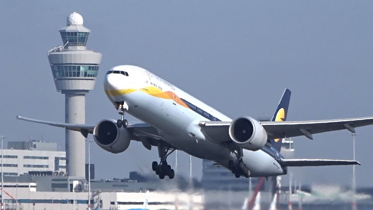 HEAVY Aircaft Taking Off Amsterdam Schiphol Airport 4x B747, 6x B777, 6x A330, 4x B787